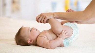 ماهو علاج الامساك عند الاطفال عمر شهرين