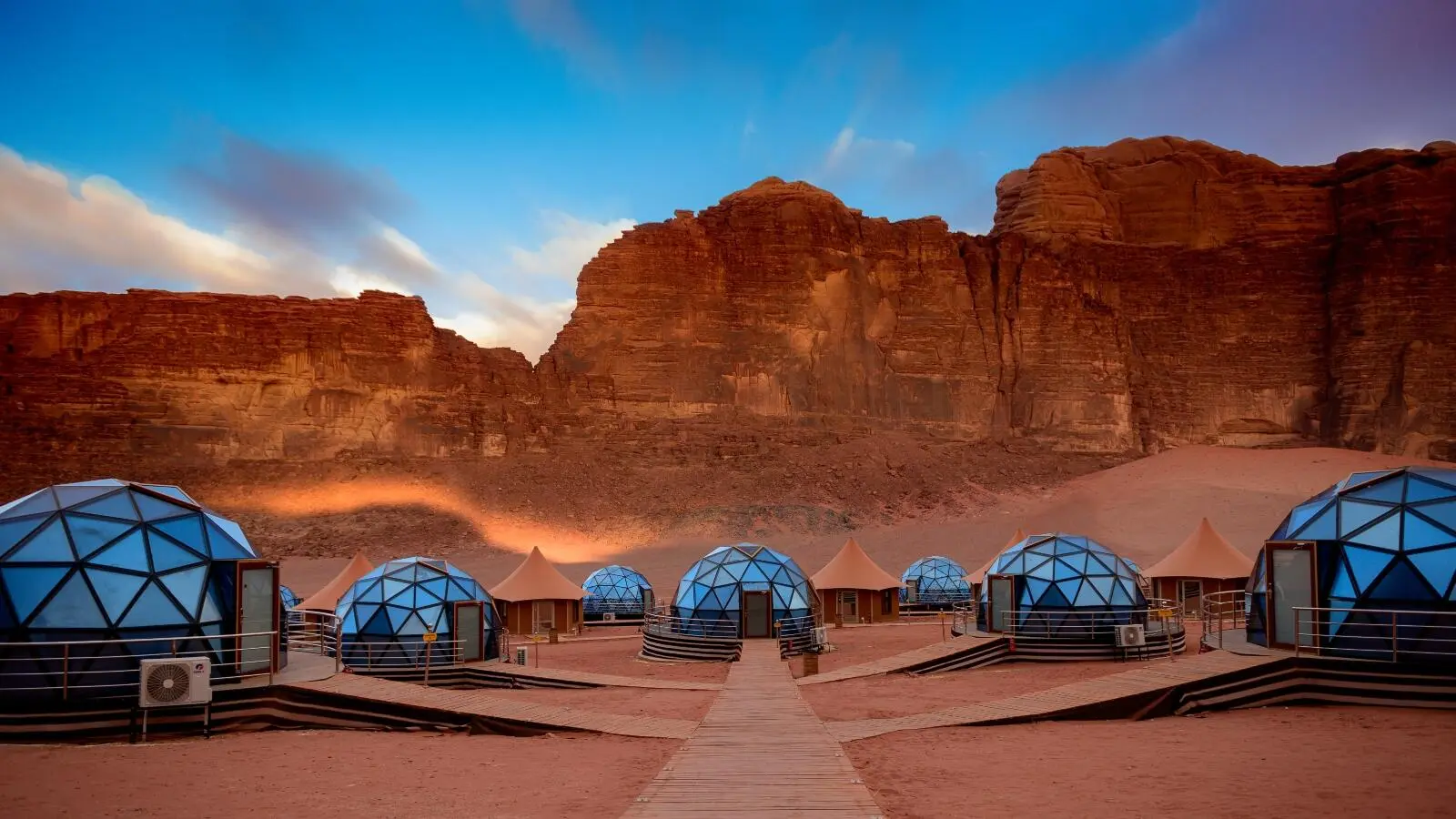 شاهد: فيلم فيديو وادي رم يتصدر تويتر الاردن wadi rum