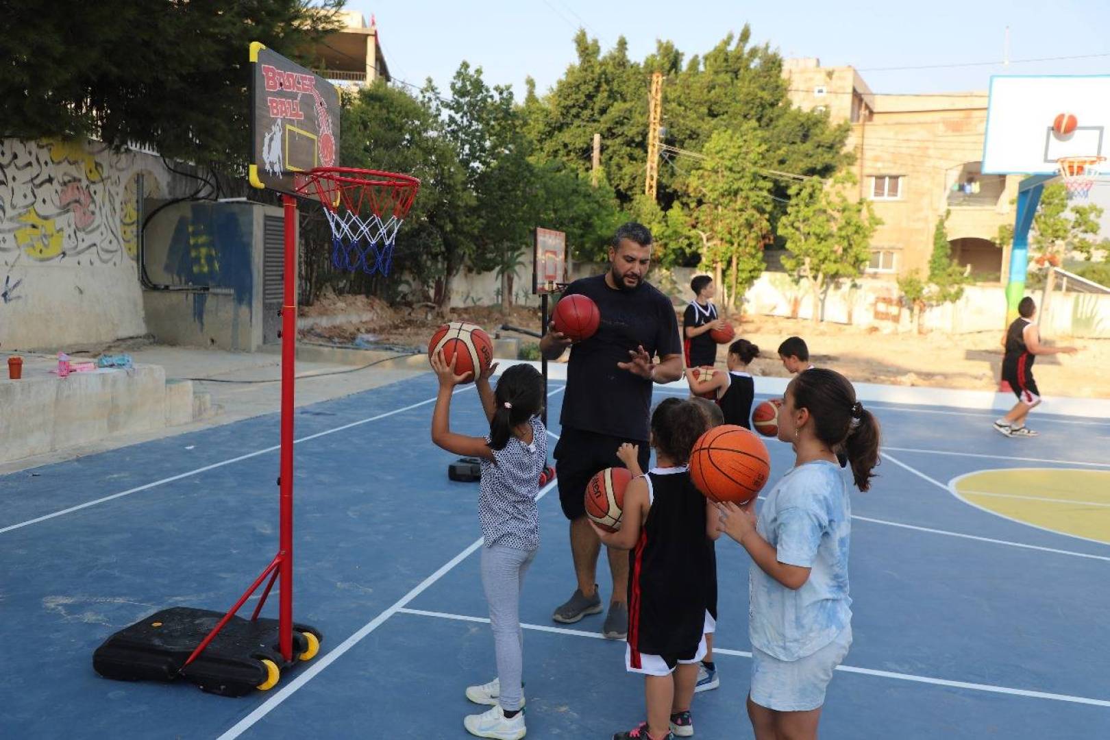 أكاديمية RSA لكرة السلة تطلق مسيرة جديدة في طيردبا برؤية رشاد مغنية وحسن شور