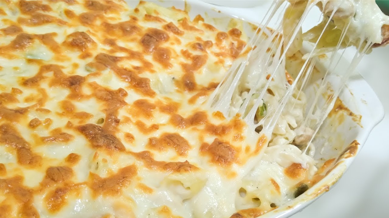 طريقة عمل المكرونة بالبشاميل مع الجبن الموزاريلا