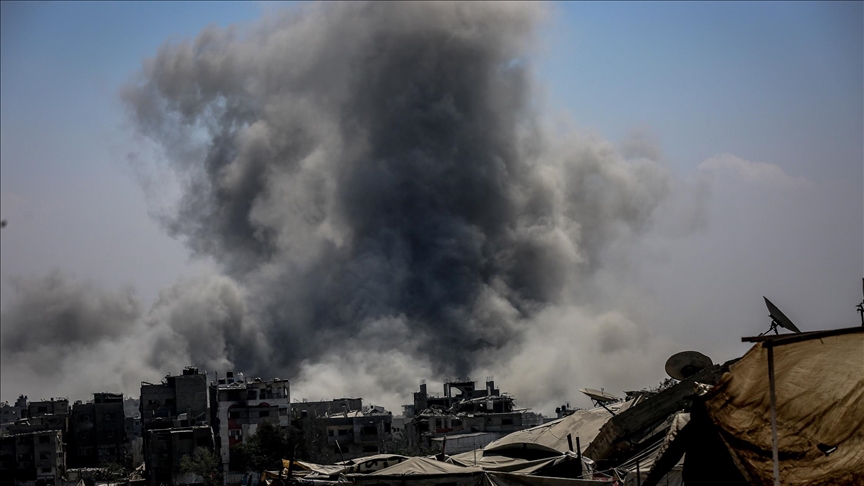 استشهاد فلسطيني وإصابة آخر بقصف إسرائيلي قرب نقطة توزيع المساعدات على شارع صلاح الدين وسط قطاع غزة