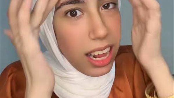 بدء محاكمة علياء قمرون في 23 أكتوبر بتهمة نشر محتوى خادش على الإنترنت