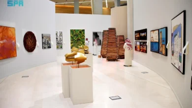 استطاع بعض الفنانين السعوديين أن يستمدوا القيم الجمالية والفنية