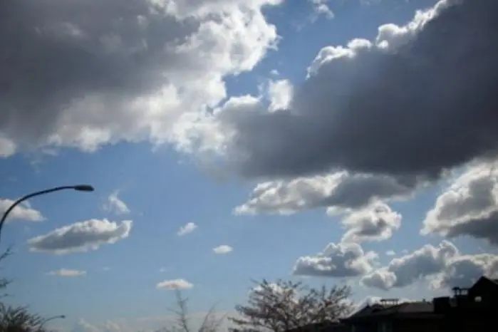 حالة الطقس في فلسطين أجواء متقلبة وأمطار متفرقة مستمرة حتى يوم الثلاثاء