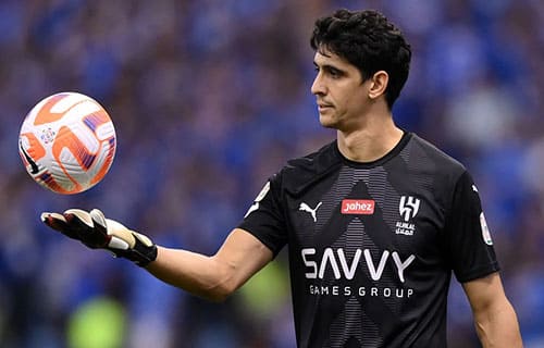 ياسين بونو يعلق على مباراة المغرب والكاميرون كواليس وتصريحات مثيرة