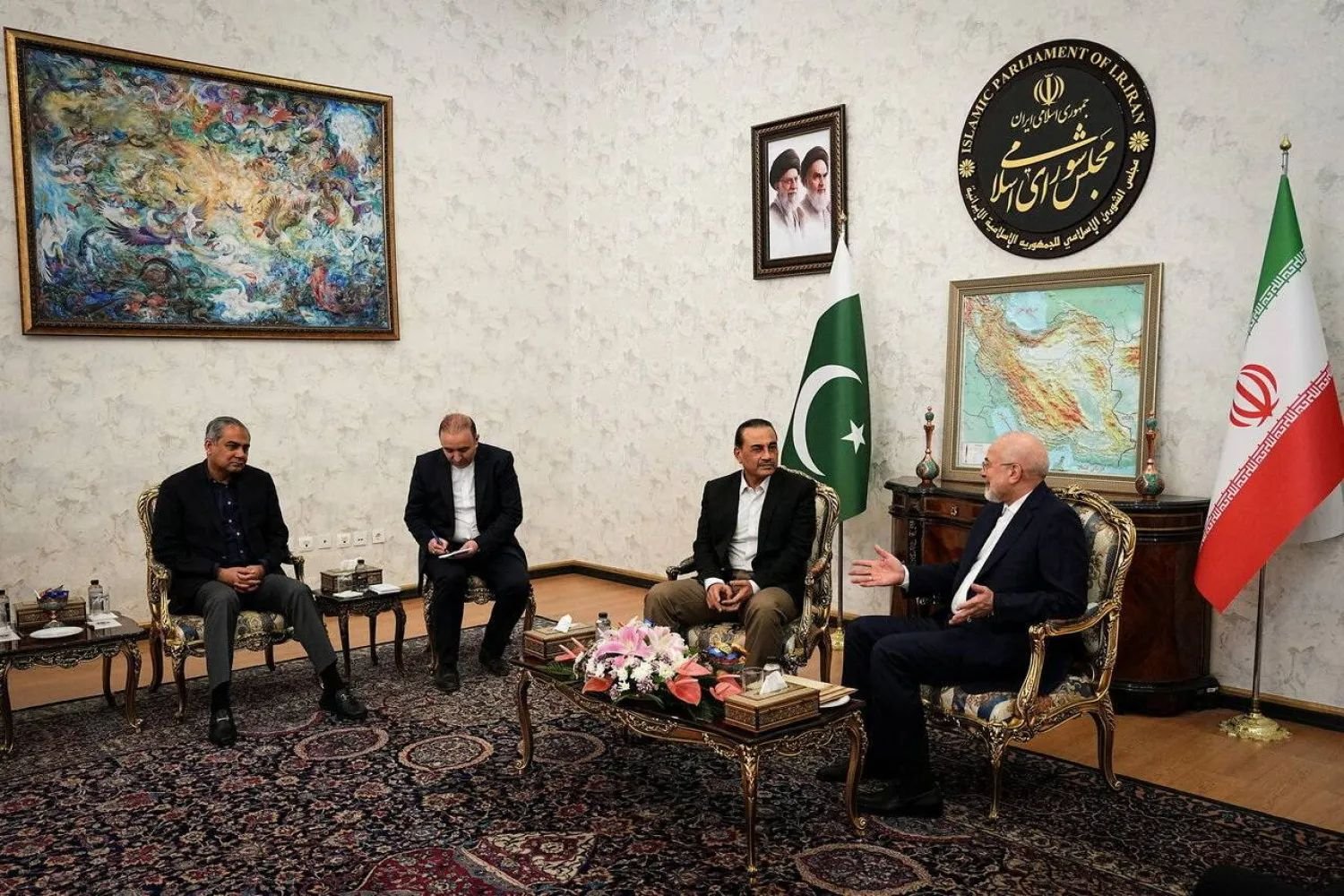 مباحثات إيران وباكستان