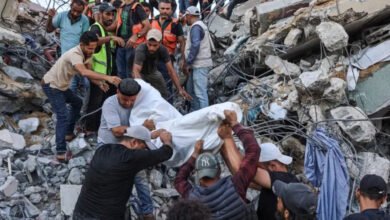 غزة مباشر .. 20 وفاة وعشرات الجرحى والمفقودين بانهيار عمارة سكنية