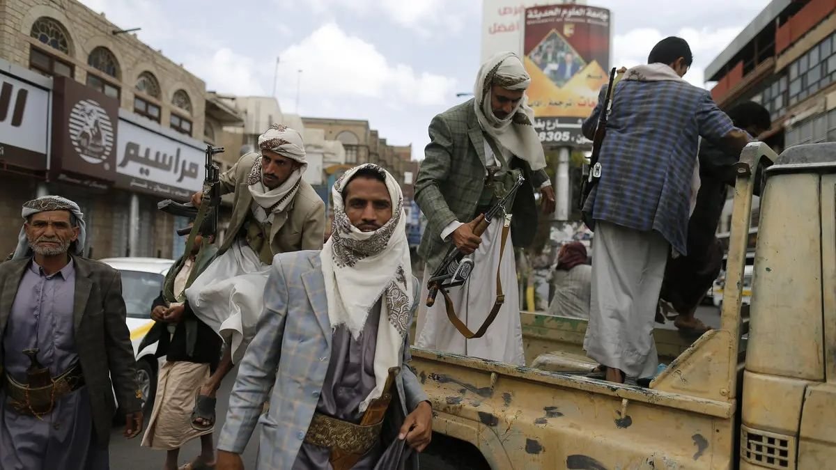صحيفة عبرية تكشف الطريقة الوحيدة لإيقاف الحوثيين في اليمن