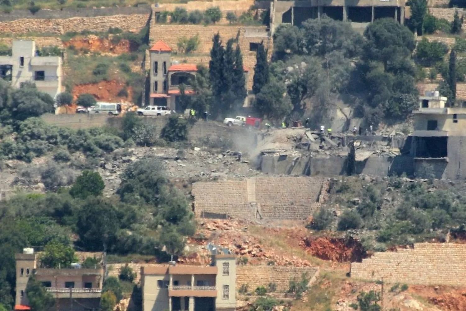 غارة إسرائيلية على محيط القنطرة جنوبي لبنان تصعيد متواصل في الجنوب