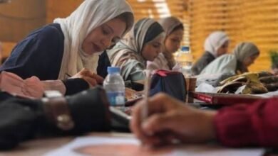 من دير البلح إلى النصيرات.. الفن يمنح أطفال غزة مساحة لاستعادة ذواتهم وسط الحرب