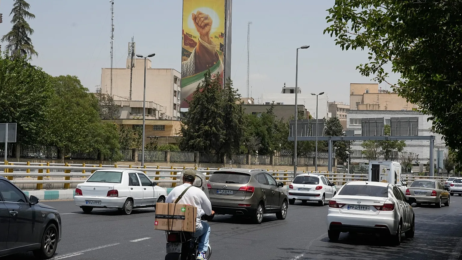 إيران مباشر.. طهران تتحدث عن استئناف القتال وتحذيرات أمريكية بالمنطقة