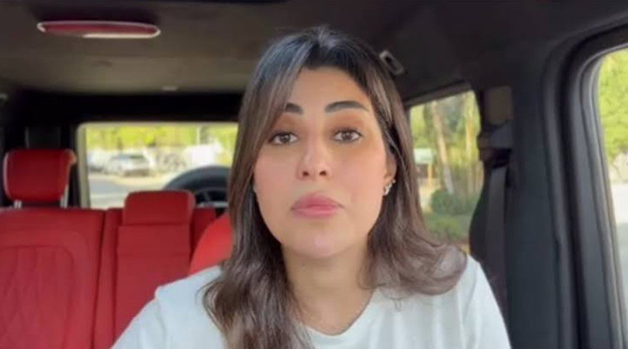 اعتذار آيتن عامر لشيماء سيف