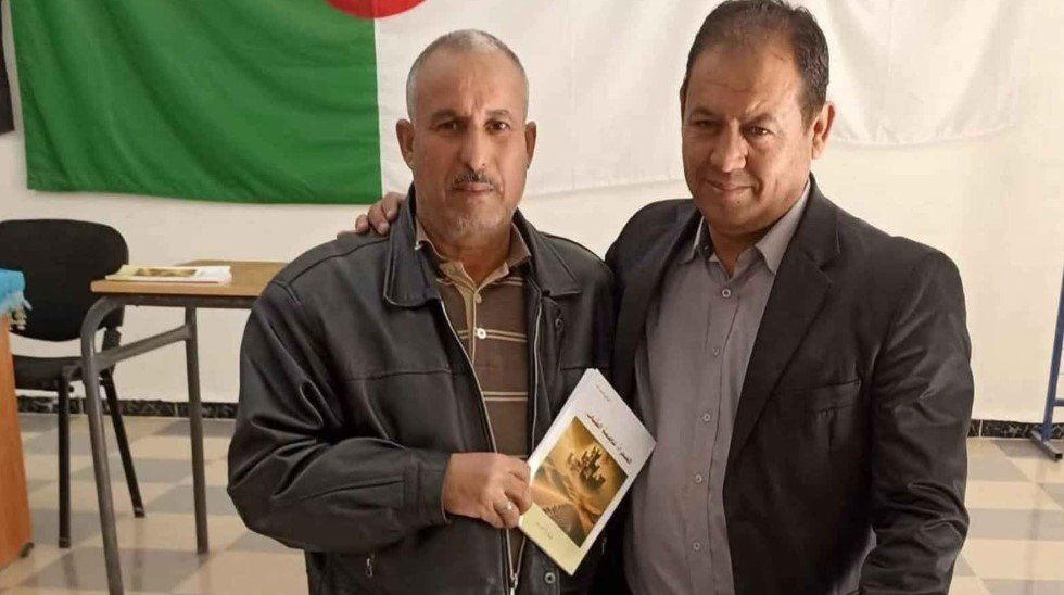 كاتب جزائري